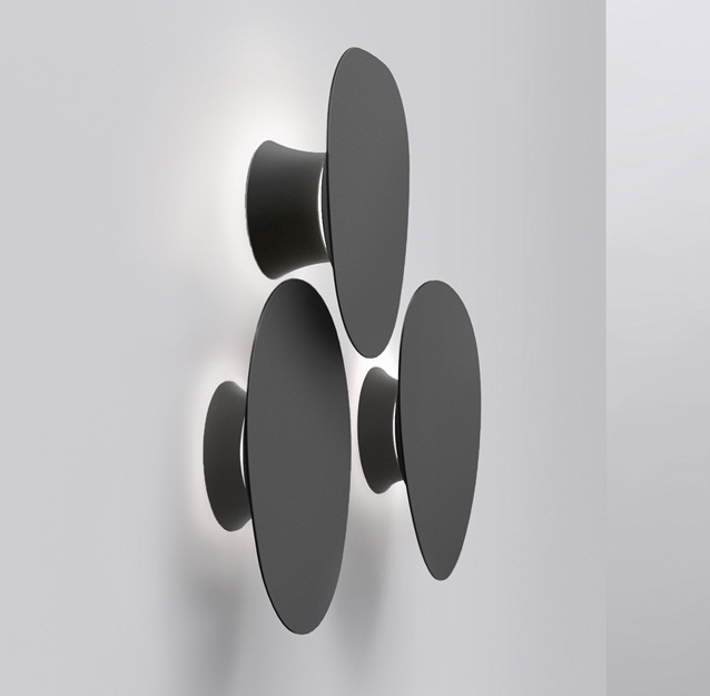 Facce Wall Lamp by Rezek Artemide Wall Lamps